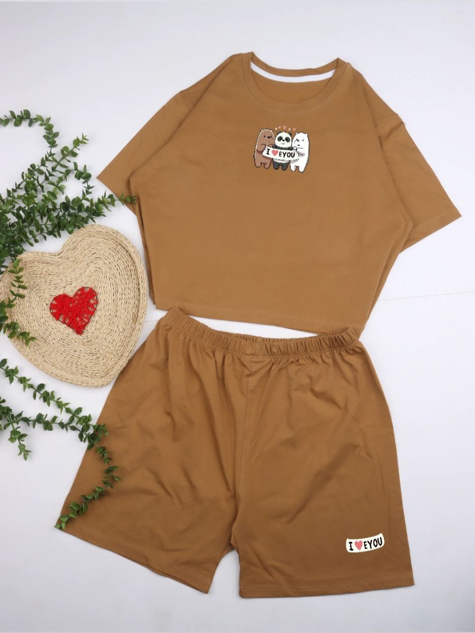 کراپ شورتک لاو